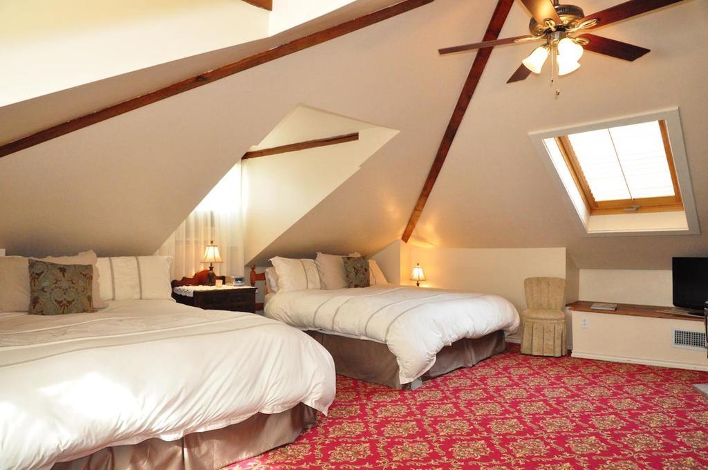 Brockamour Manor Bed And Breakfast Niagara-on-the-Lake Екстер'єр фото