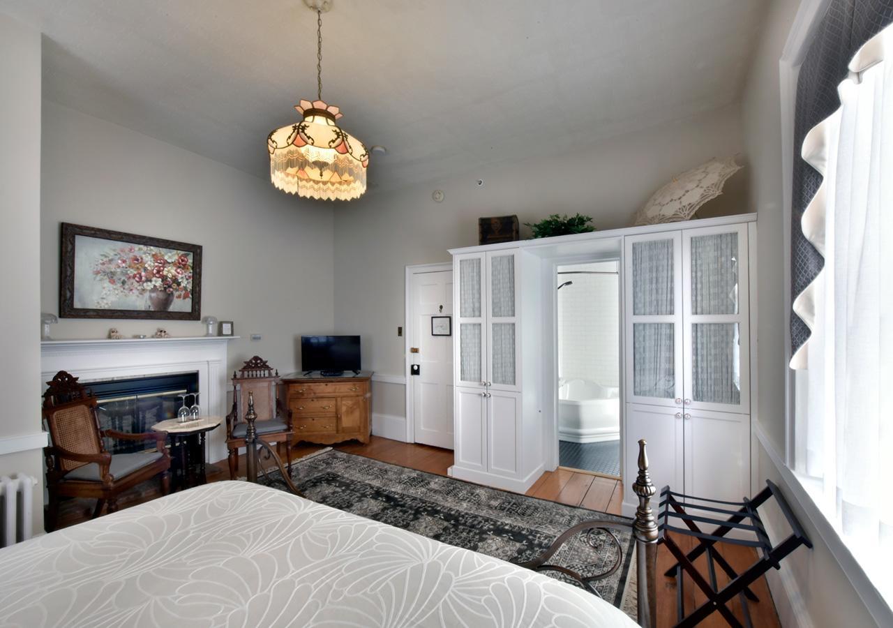 Brockamour Manor Bed And Breakfast Niagara-on-the-Lake Екстер'єр фото