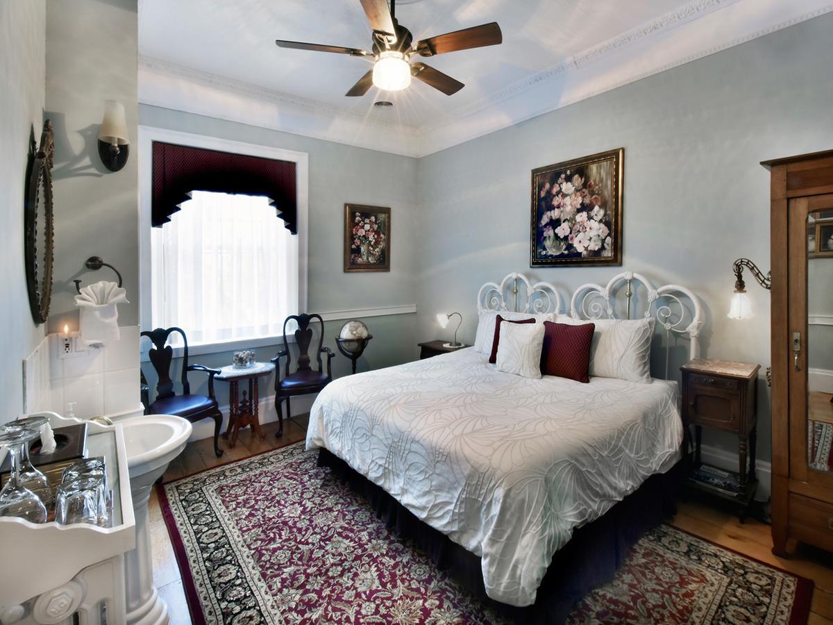 Brockamour Manor Bed And Breakfast Niagara-on-the-Lake Екстер'єр фото