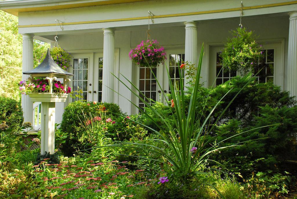 Brockamour Manor Bed And Breakfast Niagara-on-the-Lake Екстер'єр фото