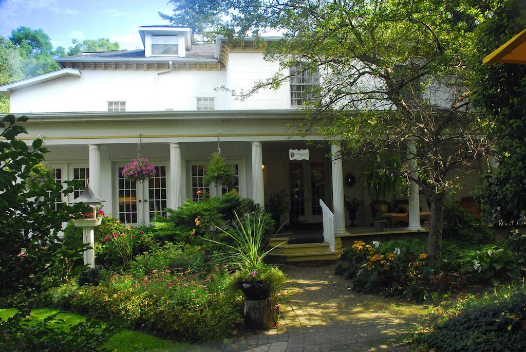 Brockamour Manor Bed And Breakfast Niagara-on-the-Lake Екстер'єр фото