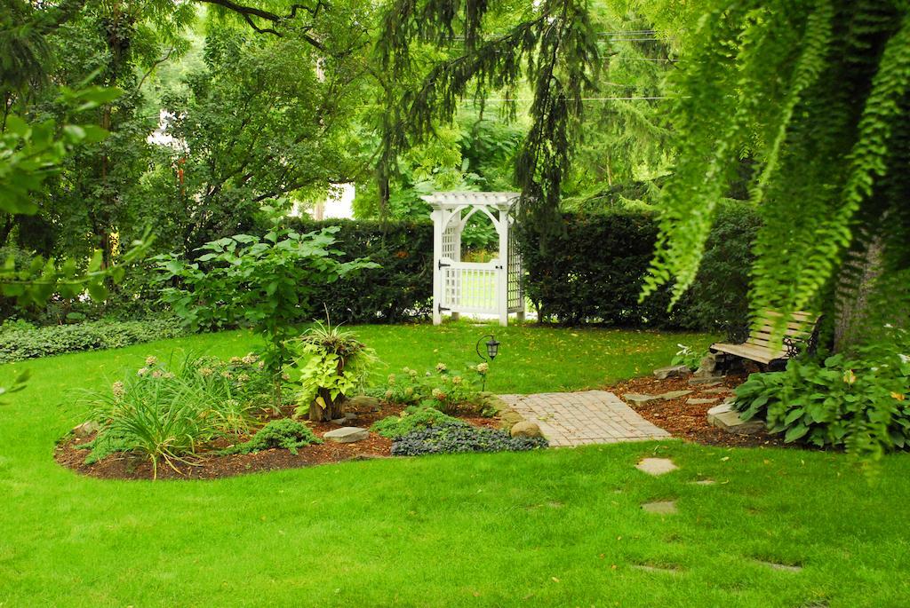 Brockamour Manor Bed And Breakfast Niagara-on-the-Lake Екстер'єр фото